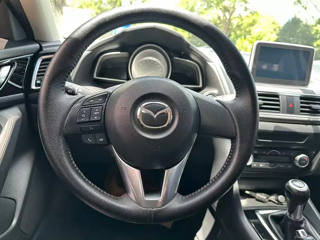 Mazda 3 Axela — миниатюра 14