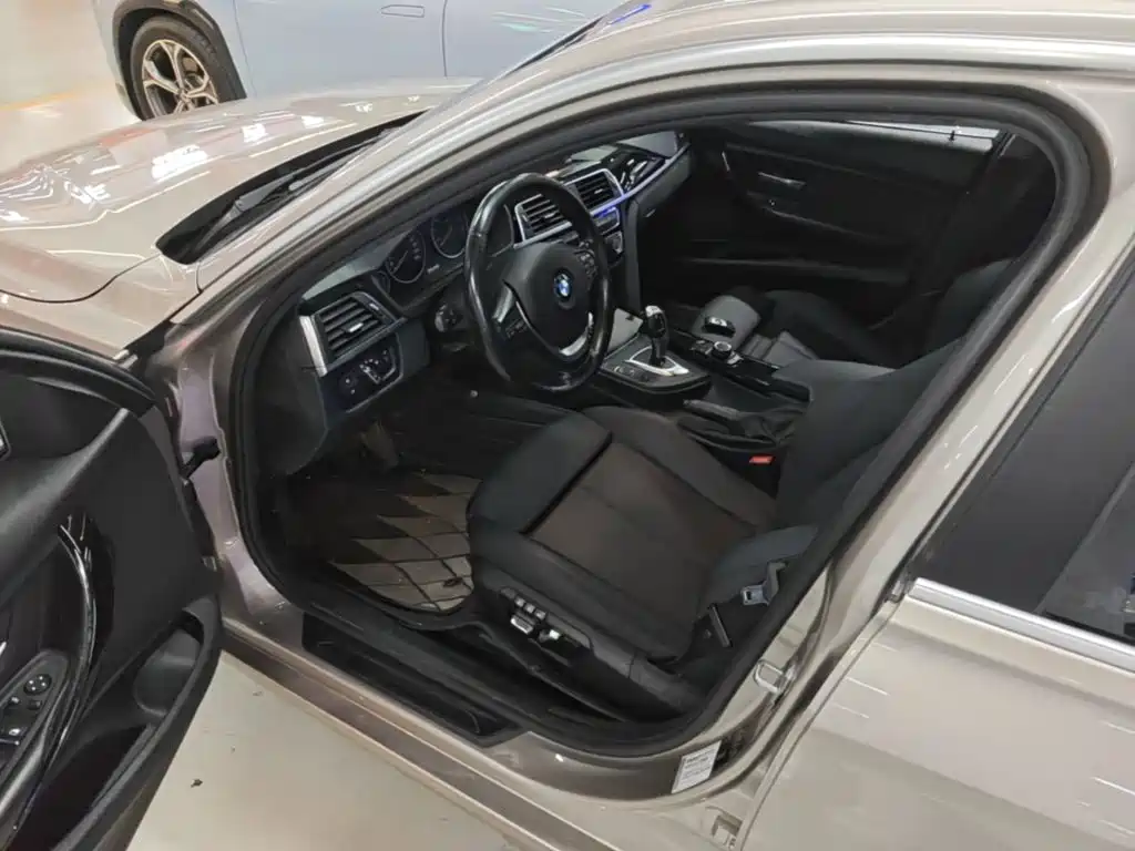 BMW 3 Series — миниатюра 16