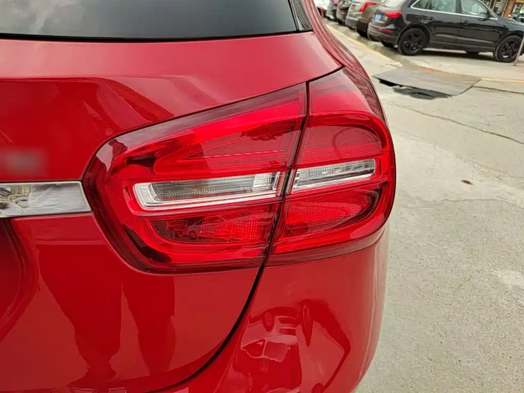 Mercedes-Benz GLA 2016 GLA 220 4MATIC Luxury