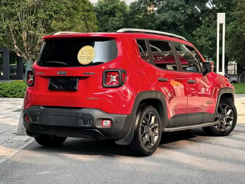 Jeep Renegade — миниатюра 7