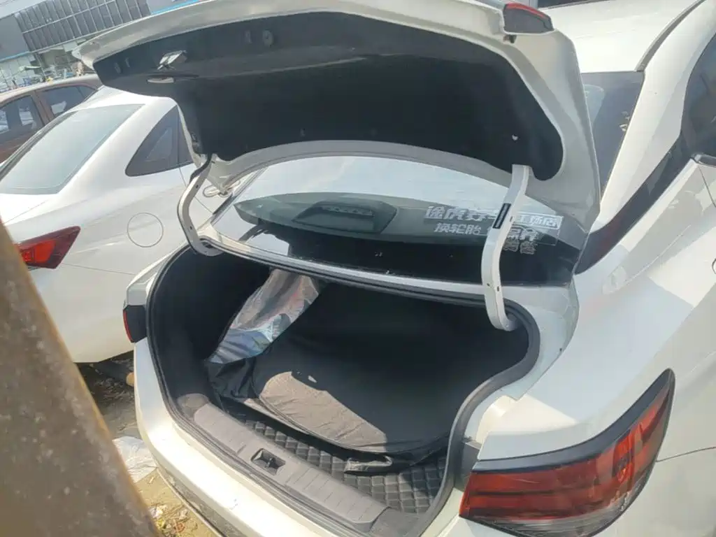 Nissan Sylphy — миниатюра 19
