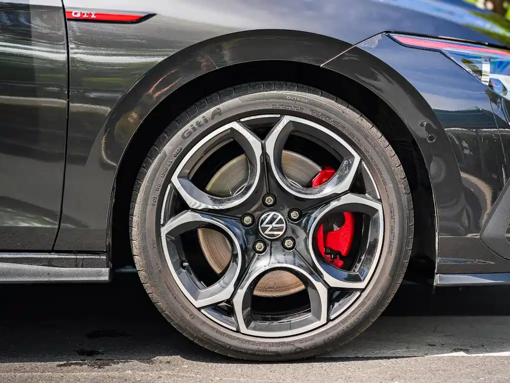 Volkswagen Golf GTI 380TSI DSG GTI, фото 4