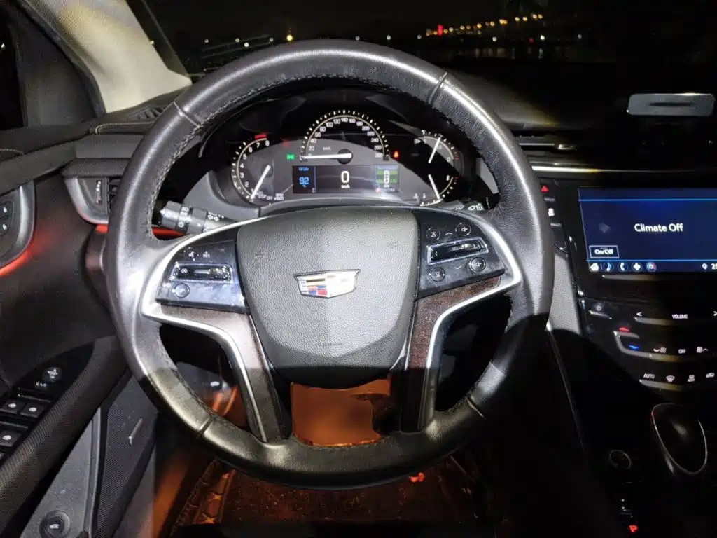 Cadillac XTS — миниатюра 11