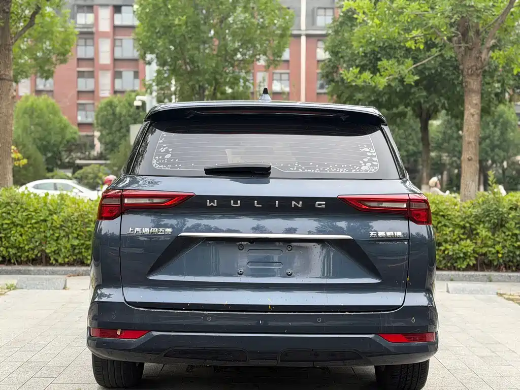 Wuling Victory - фото 5