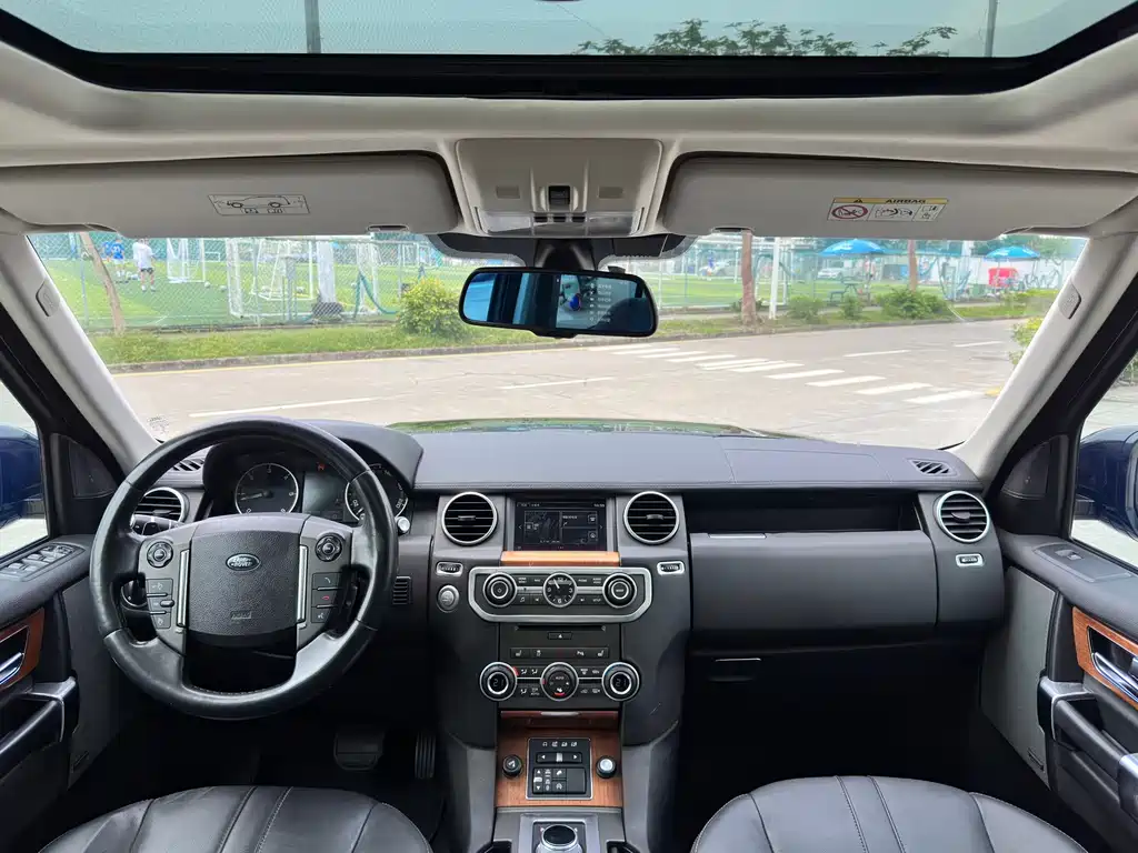 Land Rover Discovery — миниатюра 12