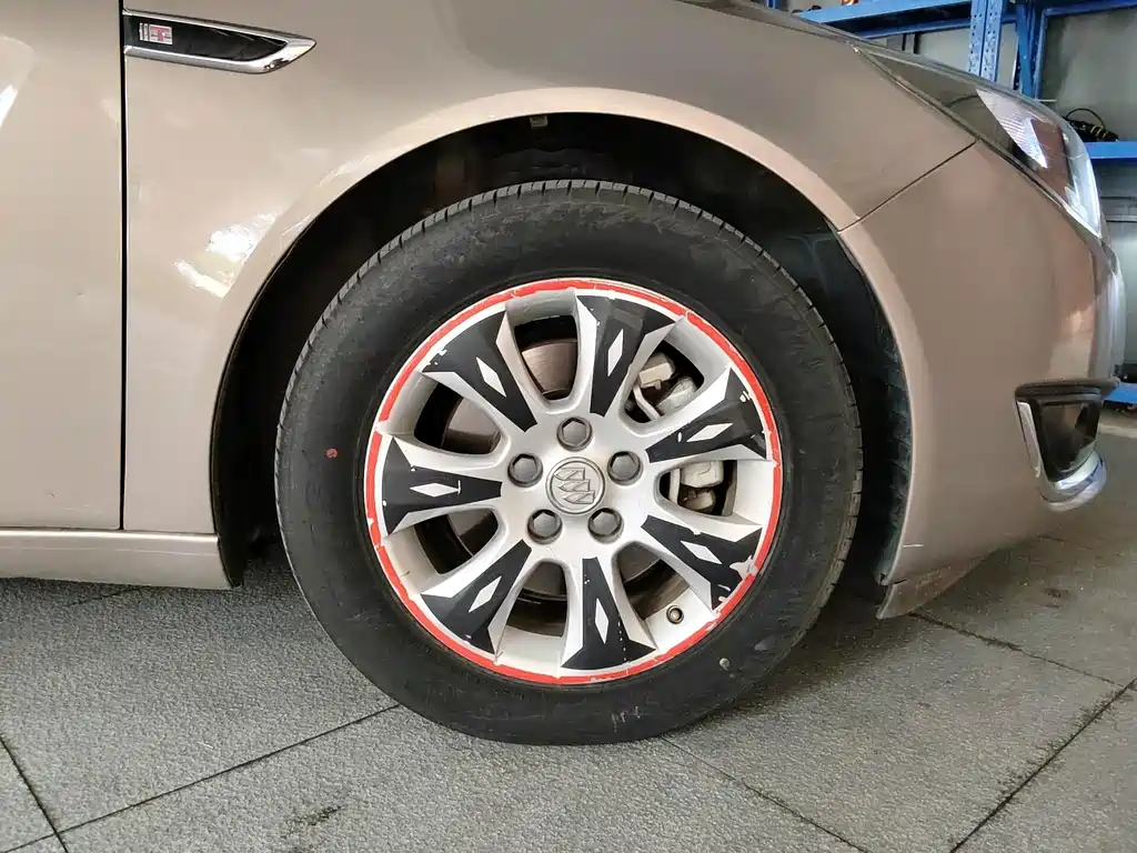 Buick Regal — миниатюра 17