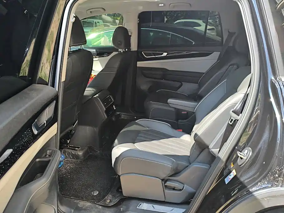 Volkswagen Teramont — миниатюра 11