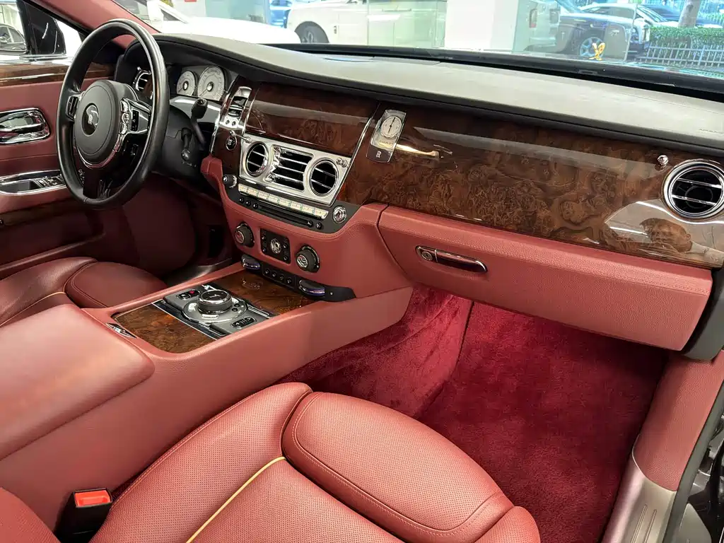 Rolls-Royce Ghost 2015 Series II Long Wheelbase