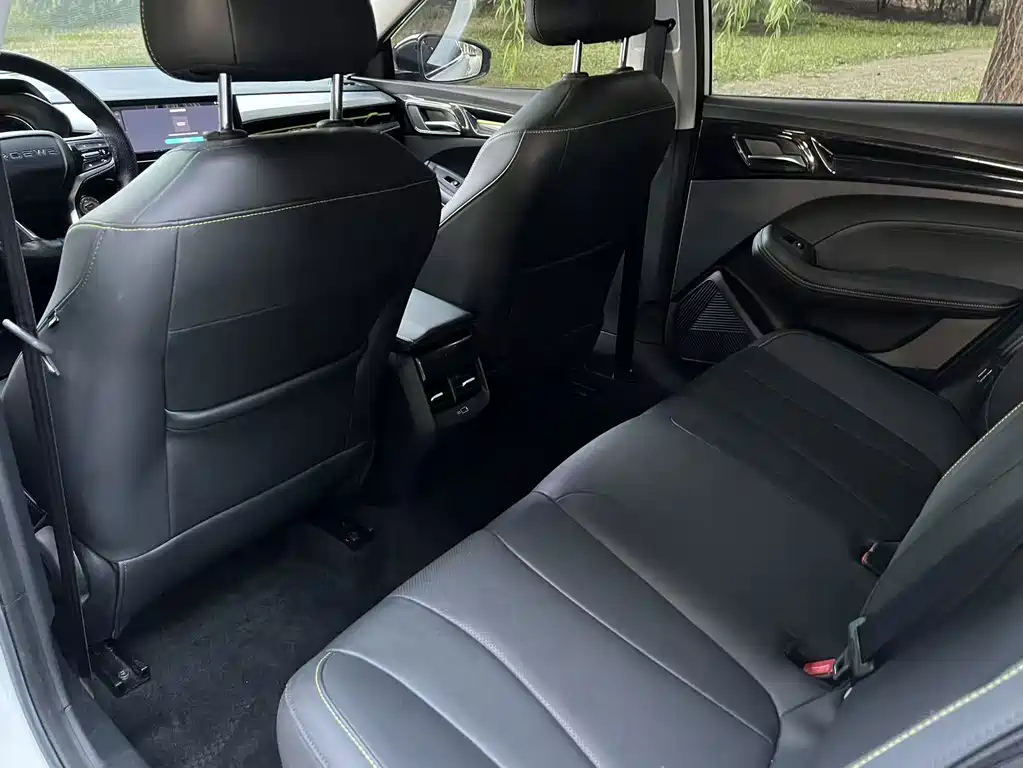 Roewe i5 — миниатюра 7