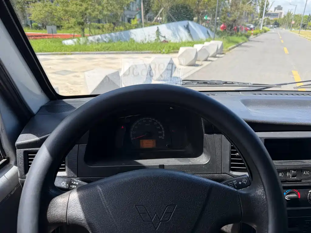 Wuling Zhiguang — миниатюра 13