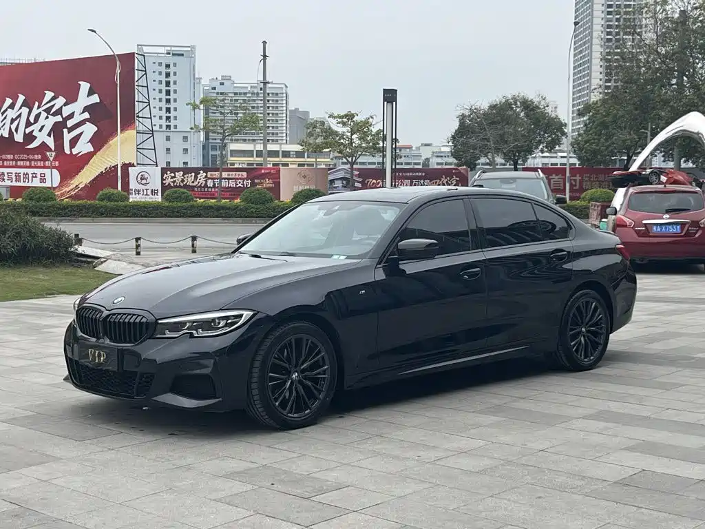 宝马3系 2021款 改款 325Li M运动曜夜套装 2021