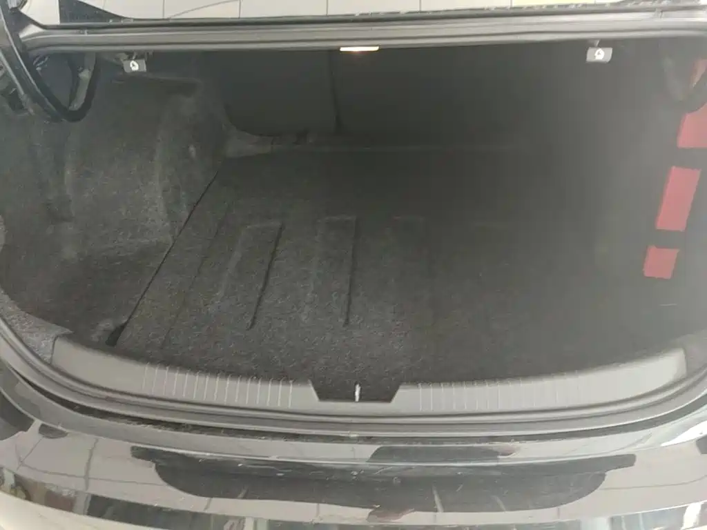 Chevrolet Malibu XL — миниатюра 19