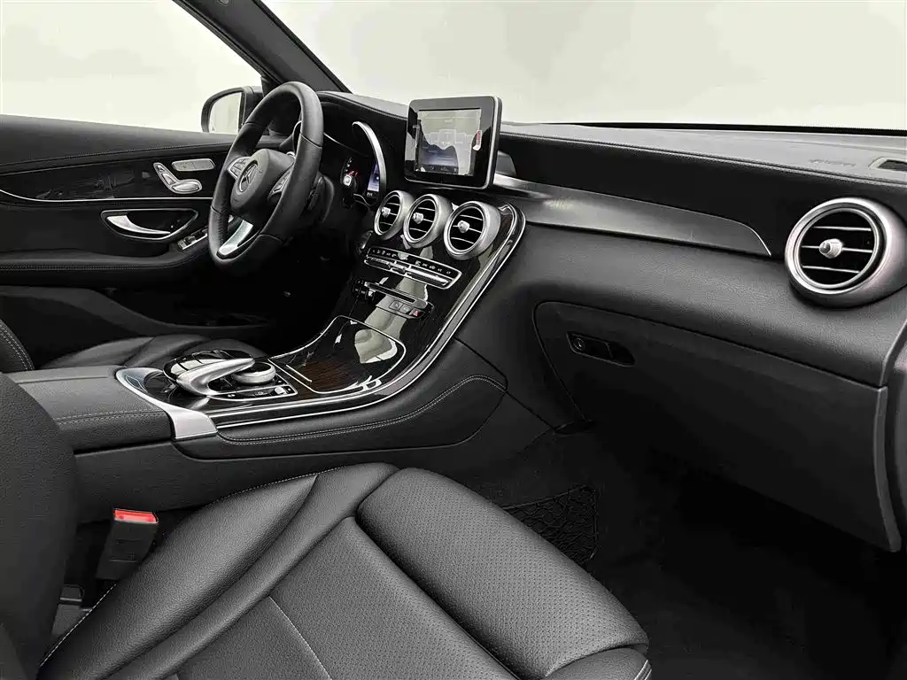 Mercedes-Benz GLC — миниатюра 17