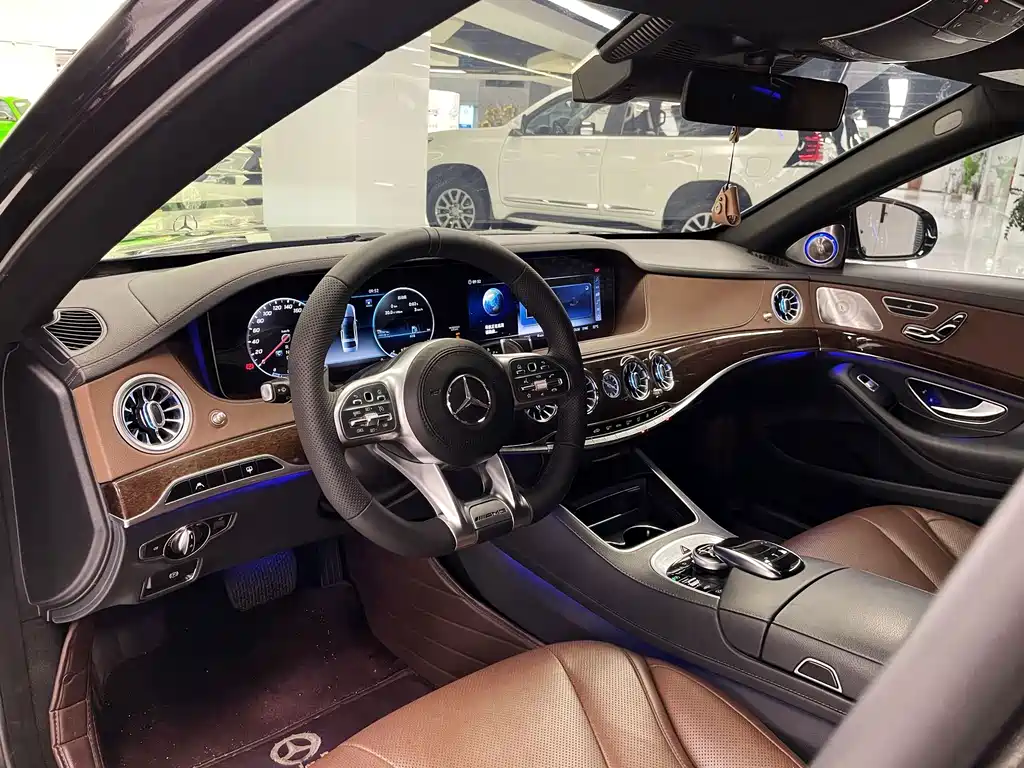 Mercedes-Benz S-Class — миниатюра 7