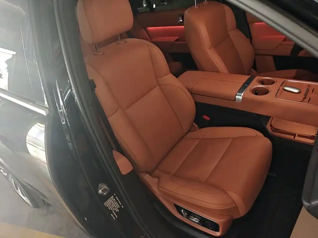 Li Auto Li L8 — миниатюра 25