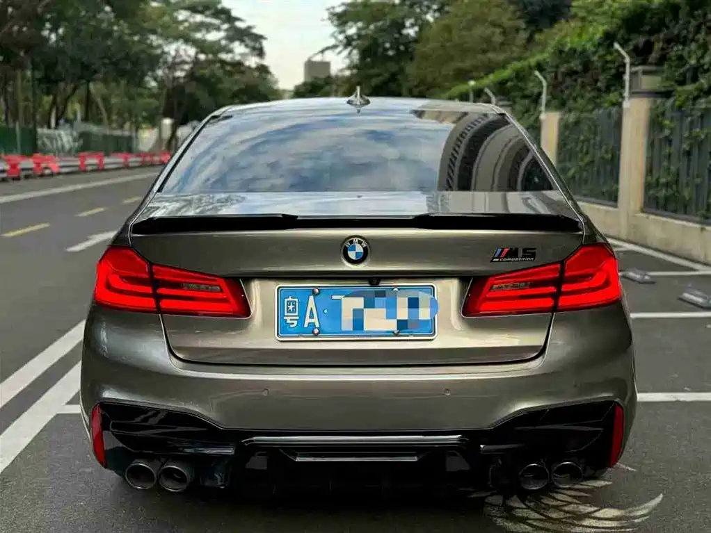 BMW 5 SERIES