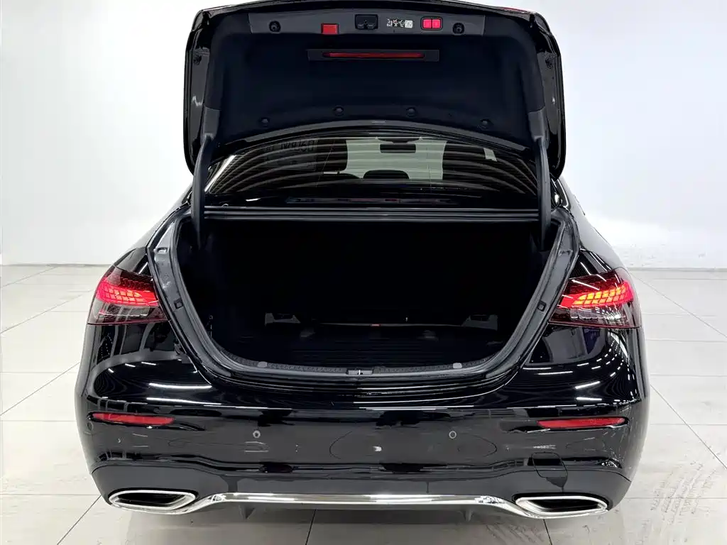 Mercedes-Benz E-Class E 2023 E 300 L Luxury