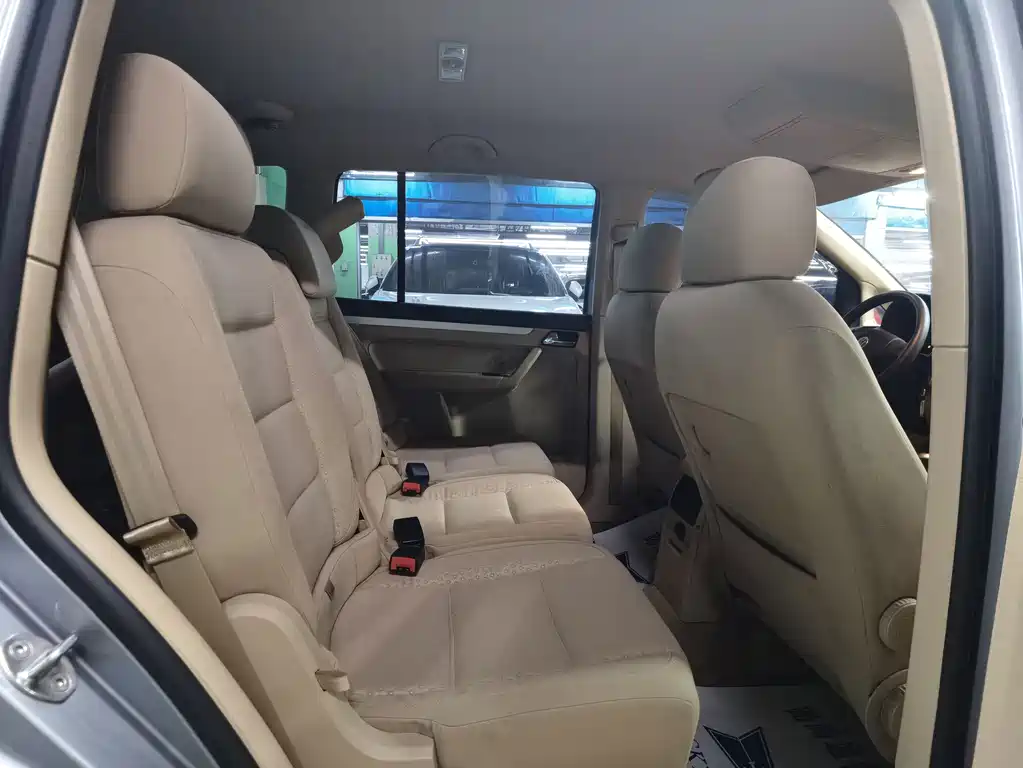 Volkswagen Touran — миниатюра 9