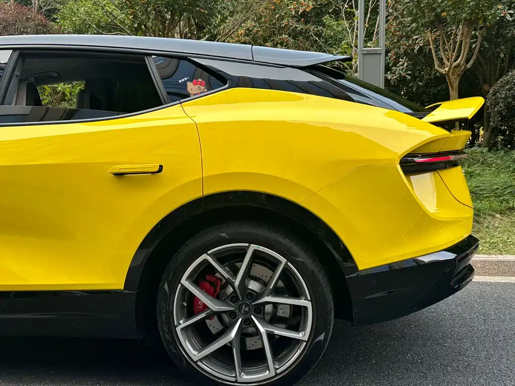 Lotus Eletre — миниатюра 6
