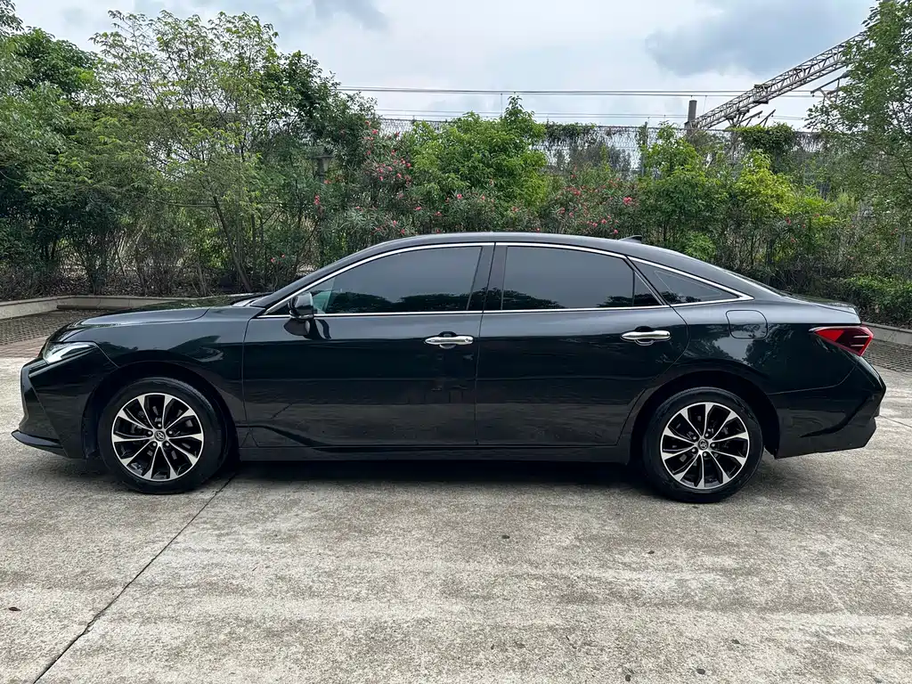 Toyota Avalon 2.0L Luxury Edition, фото 8