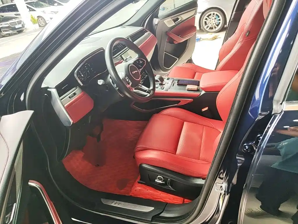 Jaguar F-PACE — миниатюра 15