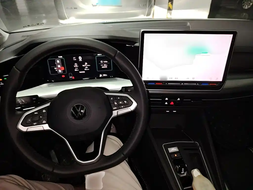 Volkswagen Golf — миниатюра 10