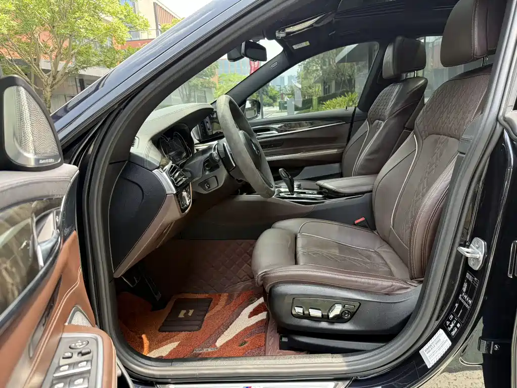 BMW 6 GT 2018 640i xDrive M Sport