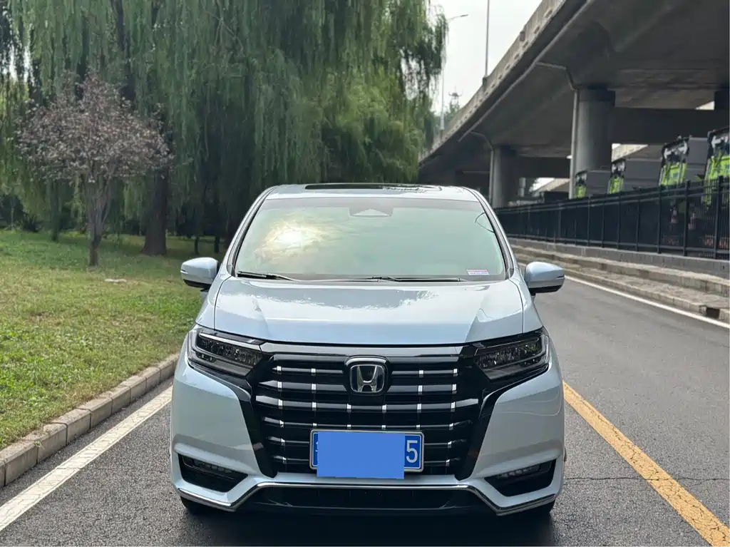 Honda Elysion — миниатюра 2