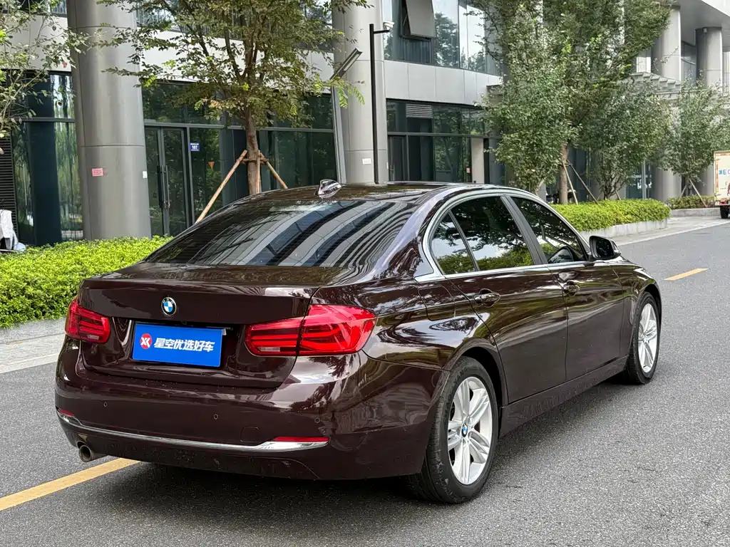 BMW 3 Series — миниатюра 18