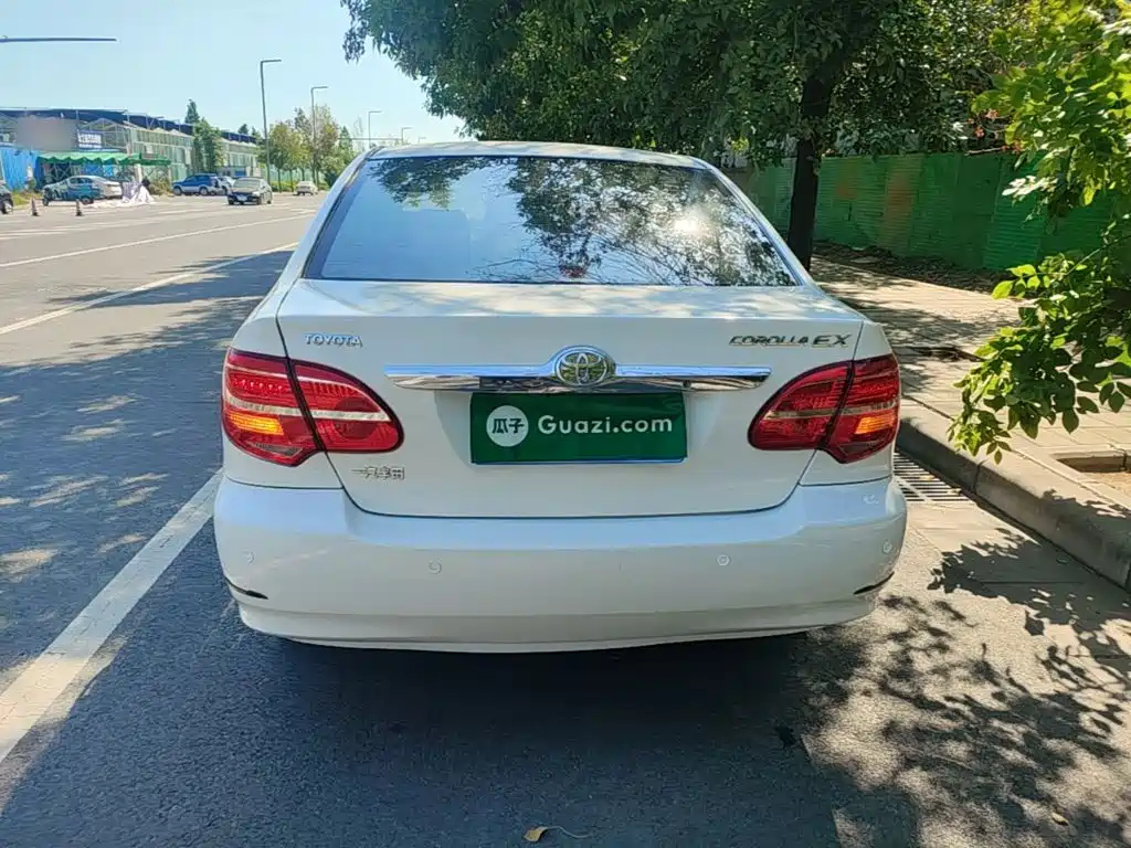 Toyota Corolla — миниатюра 6