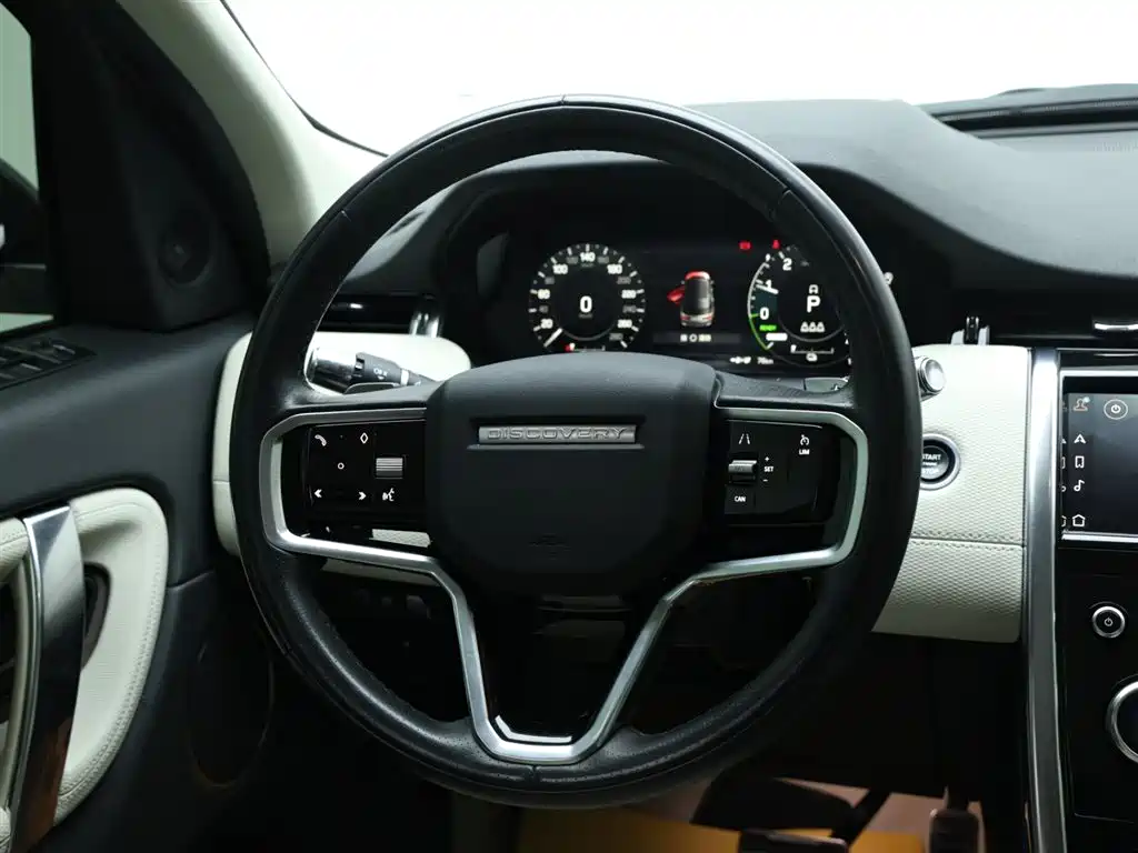 LAND ROVER DISCOVER NEW ENERGY SOURCES FOR SPORTS