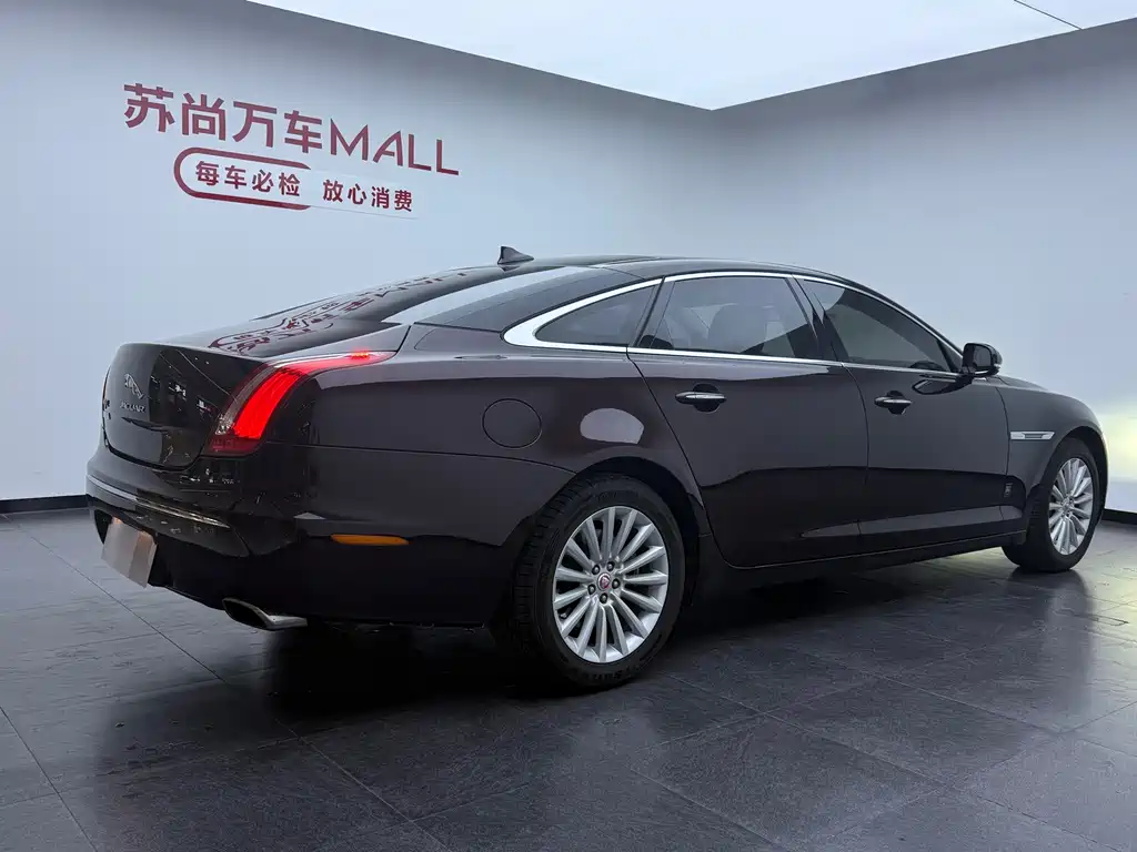 Jaguar XJ — миниатюра 13