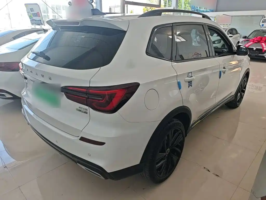 Roewe RX5 New Energy — миниатюра 7