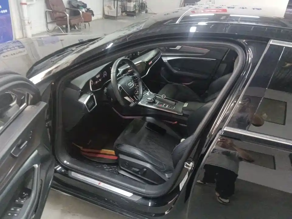 Audi A6L — миниатюра 5