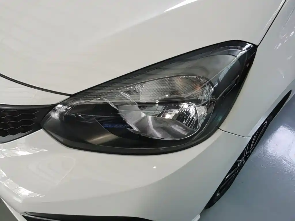 Honda Fit — миниатюра 24