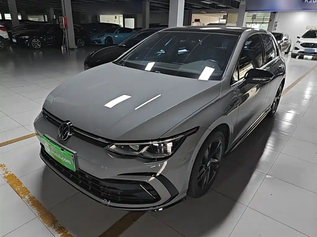 Volkswagen Golf 2024