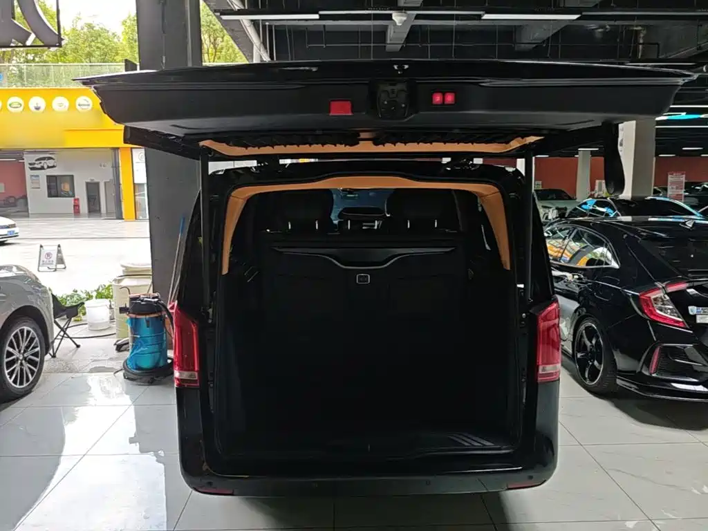Mercedes-Benz Vito — миниатюра 19
