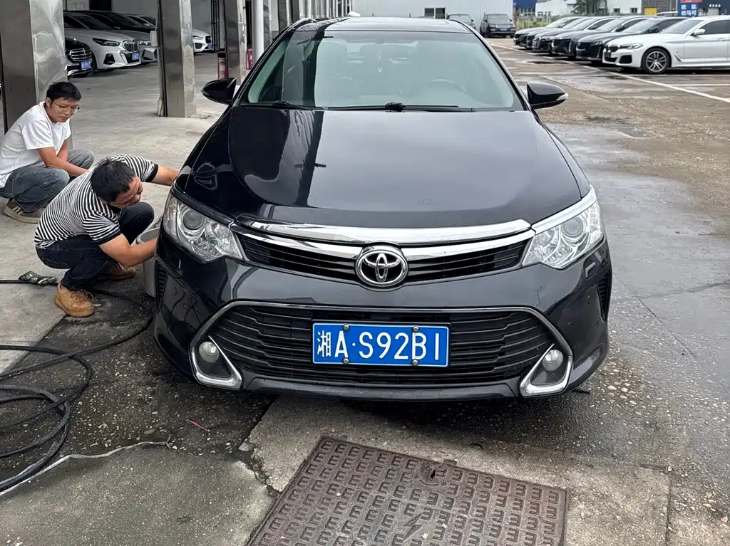 Toyota Camry — миниатюра 2