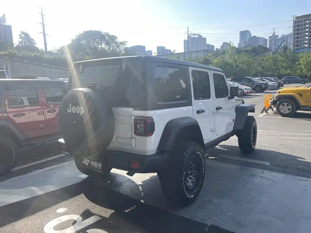 Jeep Wrangler — миниатюра 15