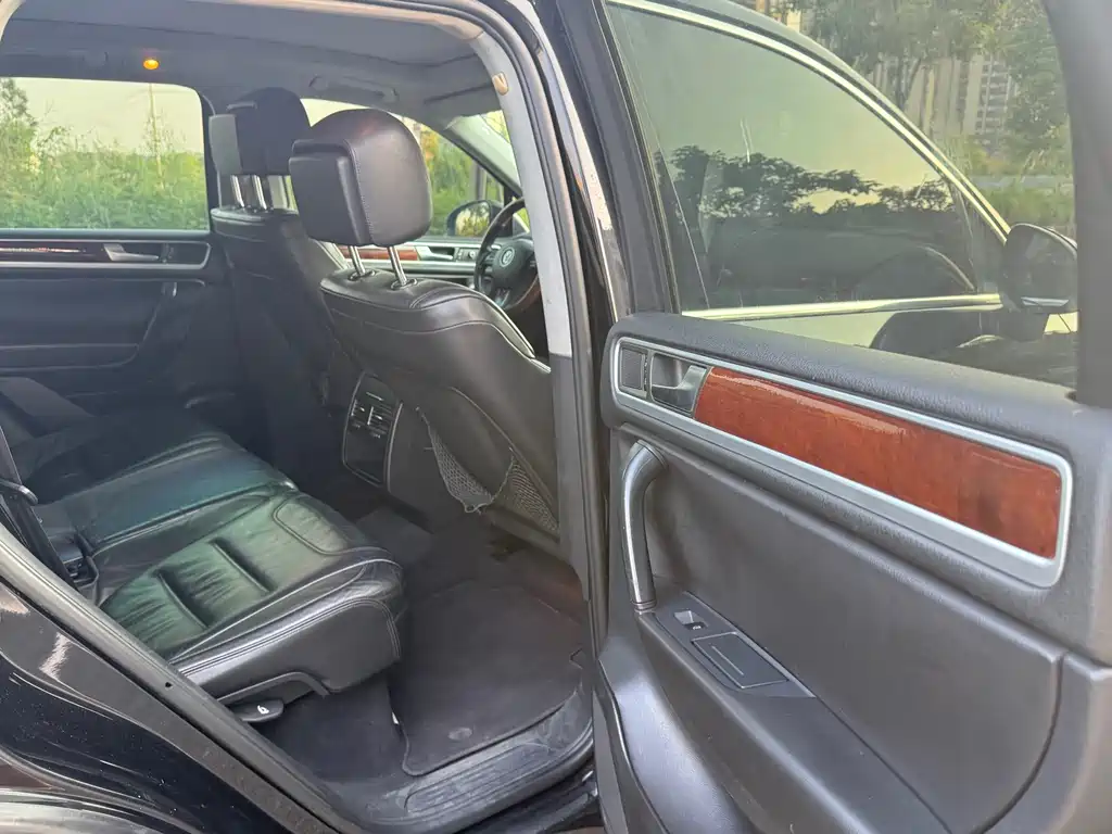 Volkswagen Touareg — миниатюра 12