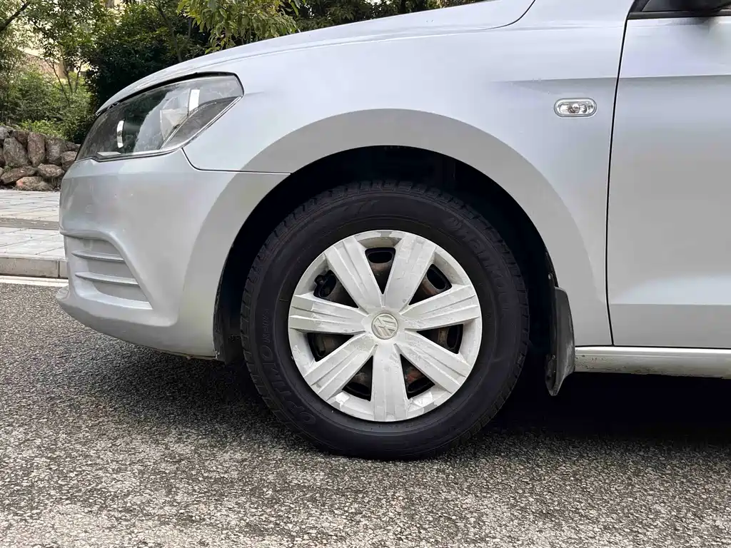 Volkswagen Jetta — миниатюра 7
