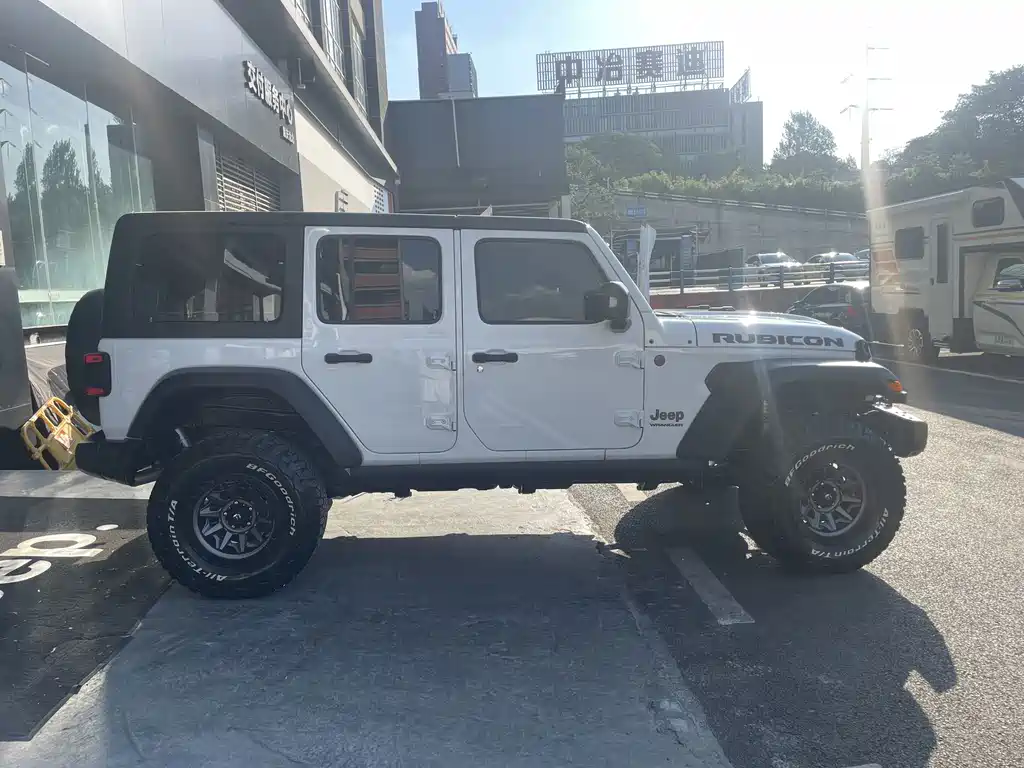 Jeep Wrangler — миниатюра 12