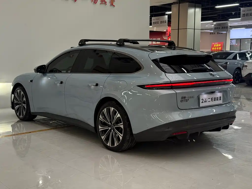 NIO NIO ET5T