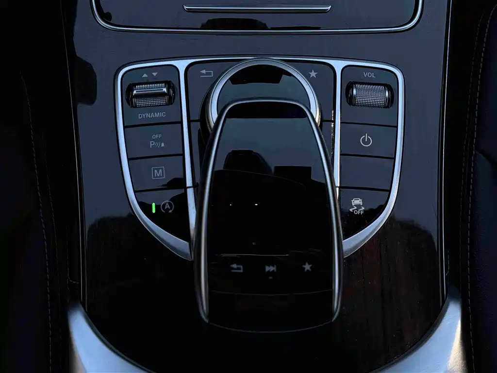 Mercedes-Benz GLC — миниатюра 7