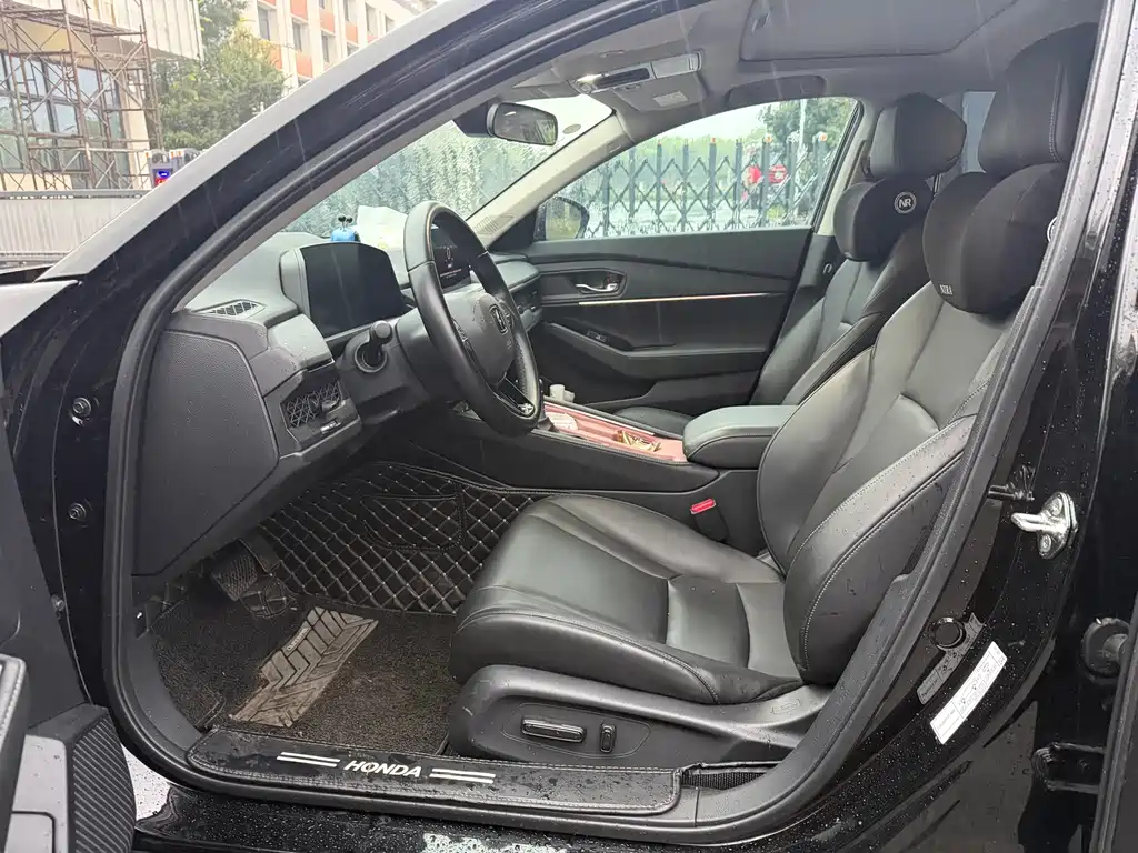 Honda Accord — миниатюра 13