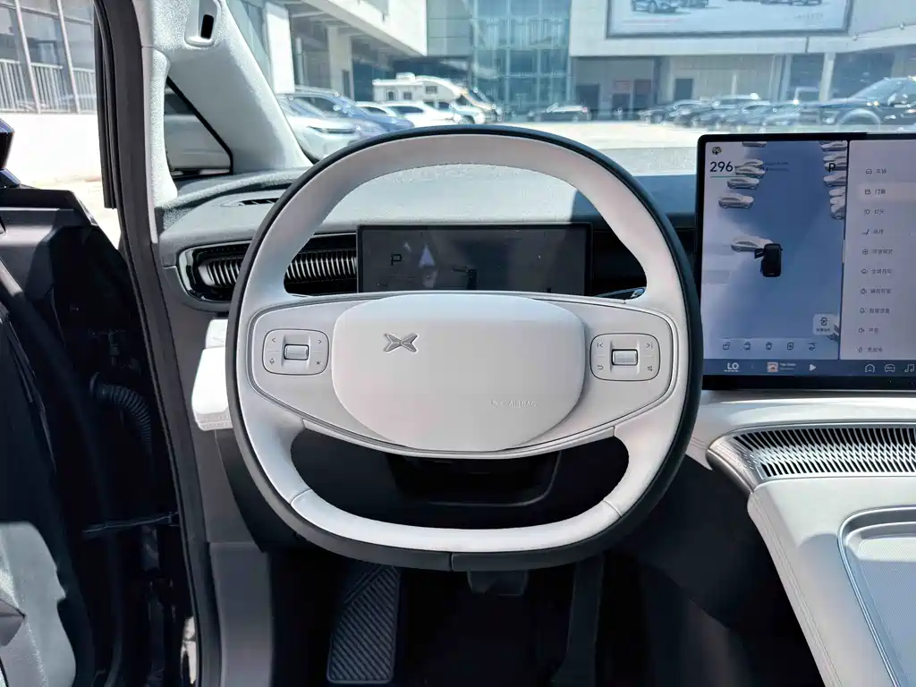 XPeng X9 — миниатюра 46