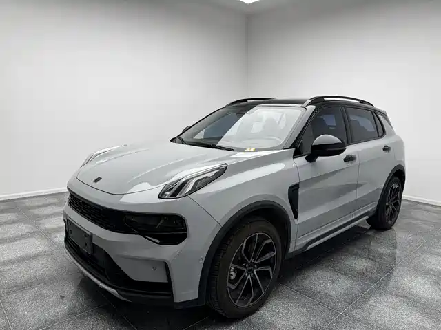 2023 Lynk & Co 01