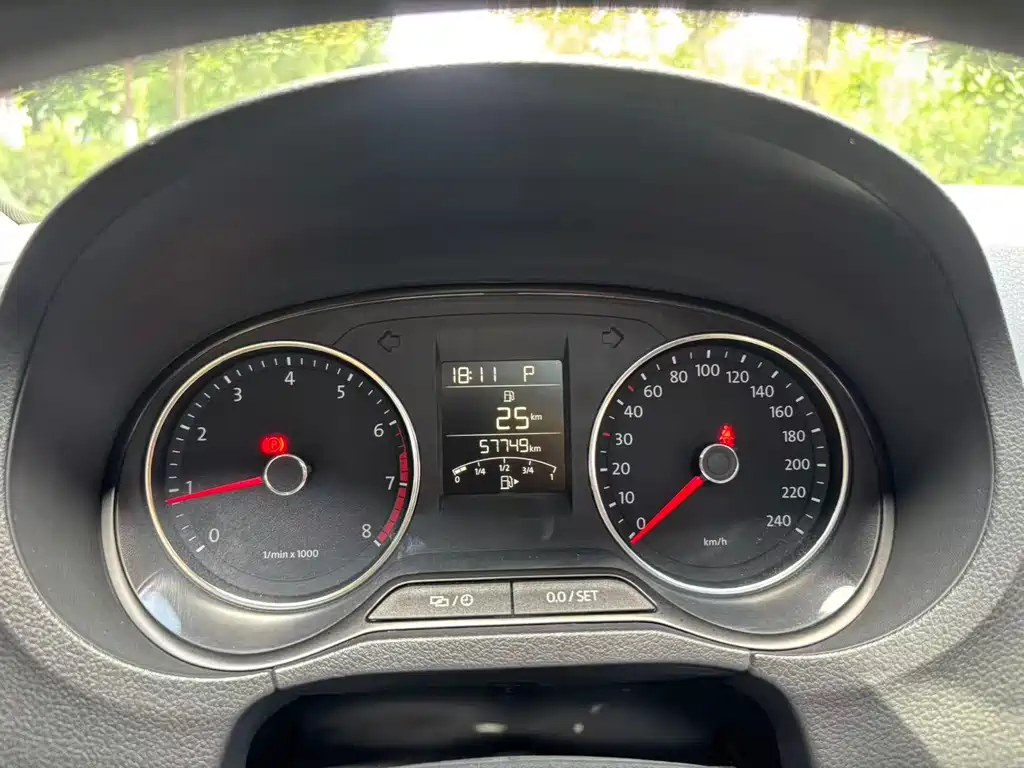 Volkswagen Polo — миниатюра 33