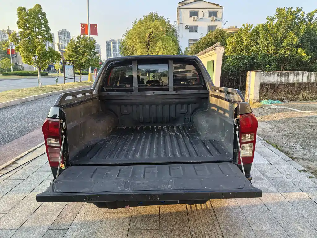 Isuzu Lingtuo — миниатюра 7