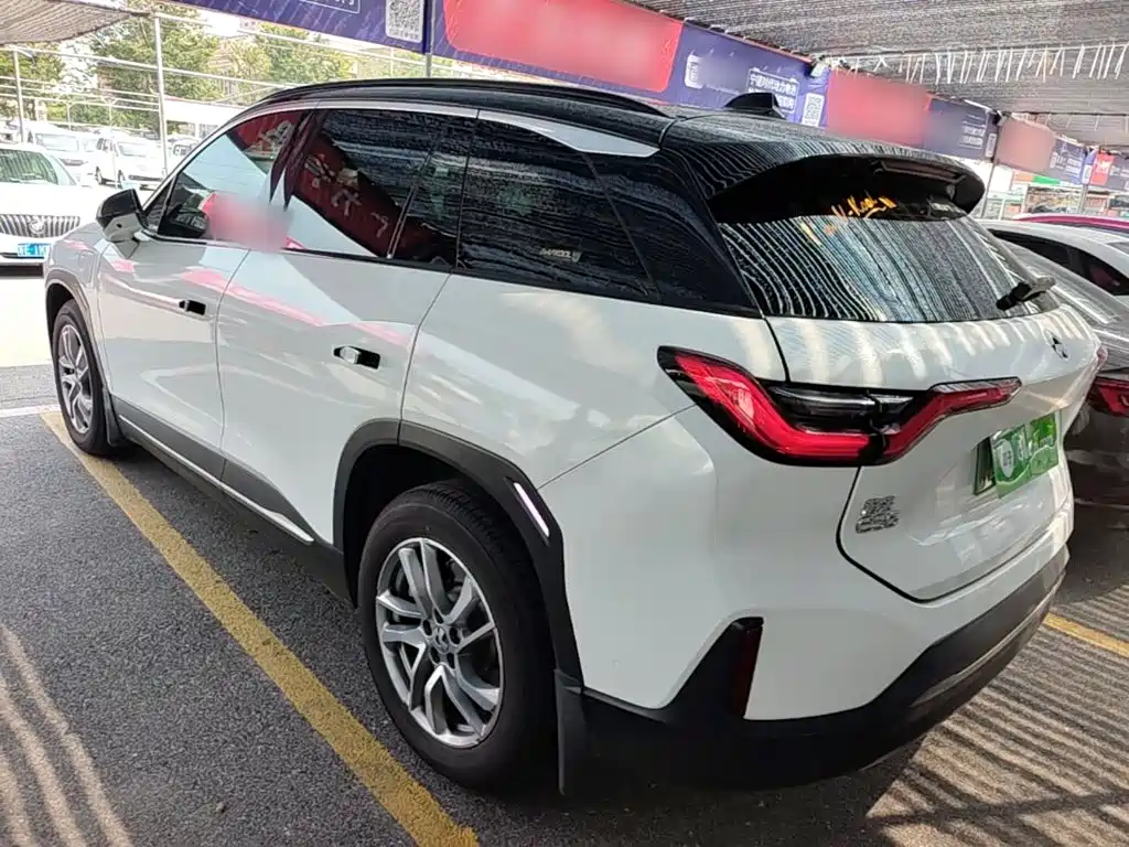 NIO ES6 — миниатюра 5